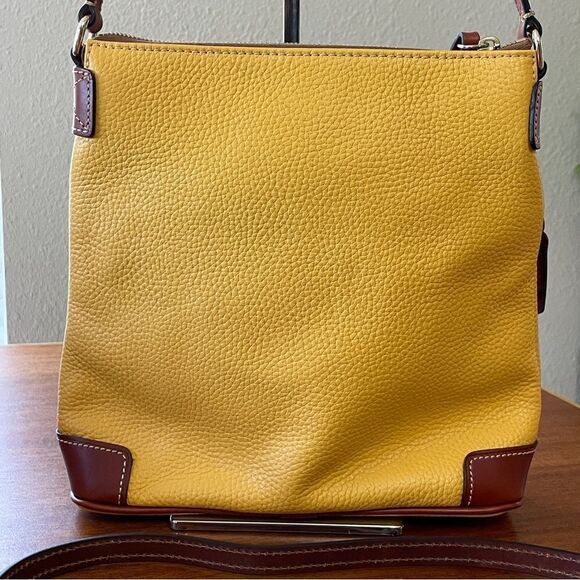 NWOT Dooney & Bourke Pebbled Leather Dandelion Crossbody Purse - Picture 11 of 16